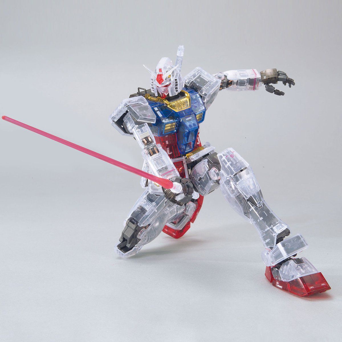 アジア限定　ガンダム　RX-78-2 ガンプラ　MG 1/100 透明 Amazon | MG 1/100 RX-78-2 ガンダム Ver.2.0 (限定クリアパーツ
