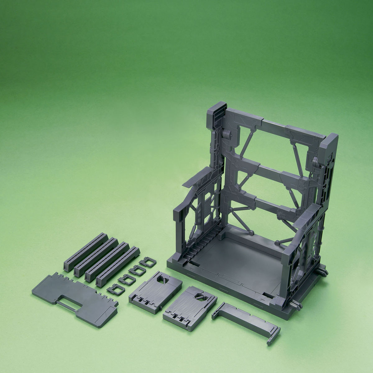 BUILDERS PARTS　格纳库 001