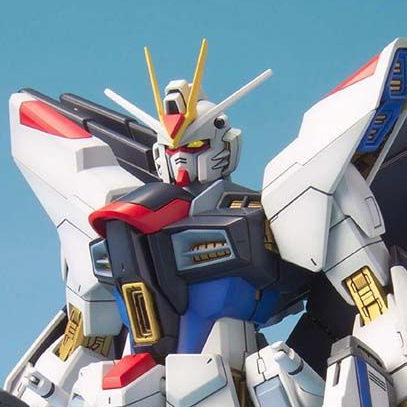 MG 1/100 强袭自由高达